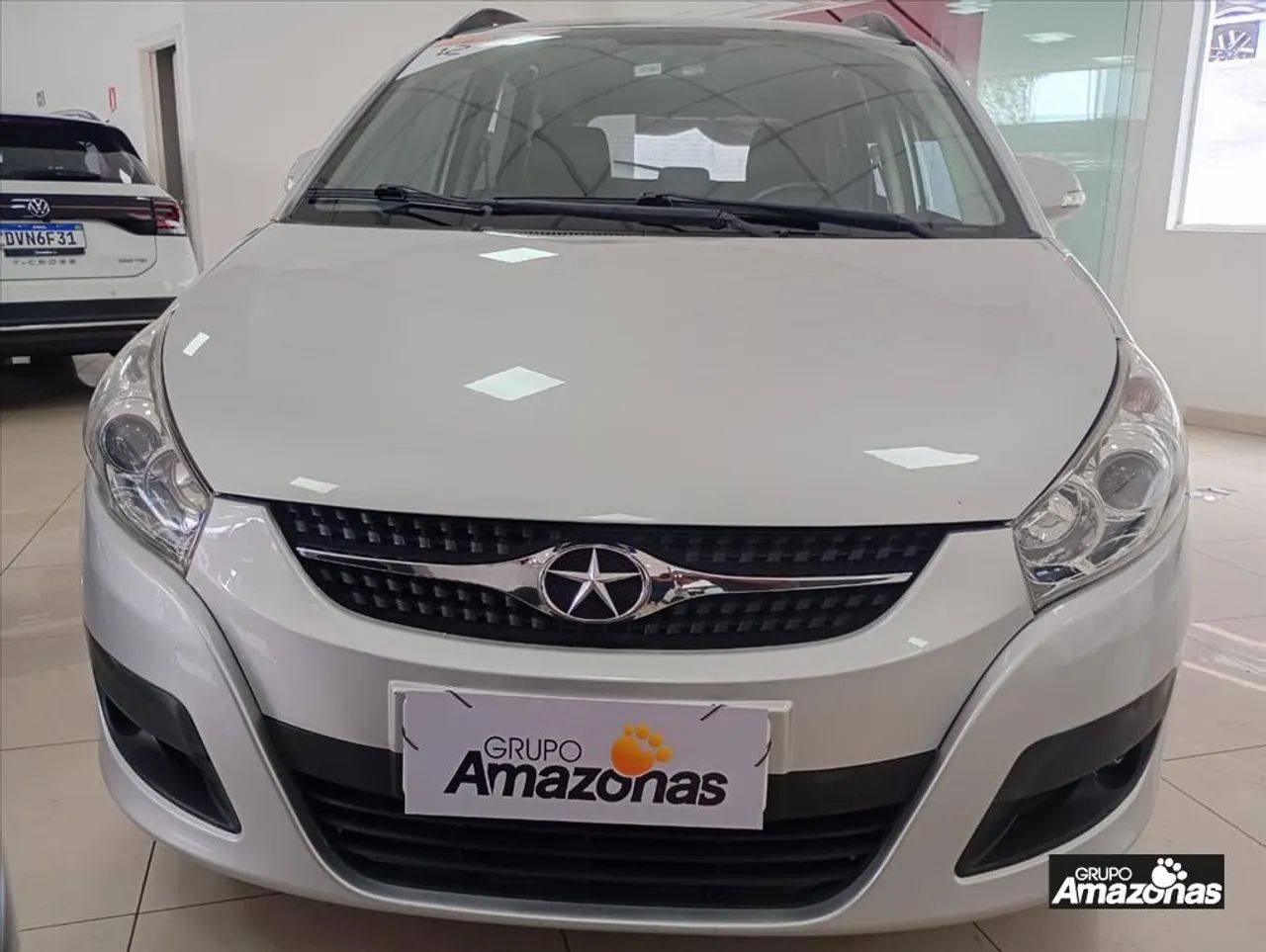 JAC J6 2.0 16V 5P Mec. 2012 - Foto 2