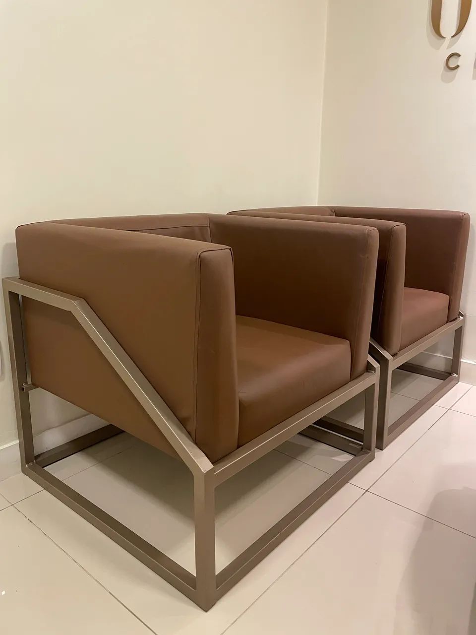 Poltronas em Metalon - Foto 3