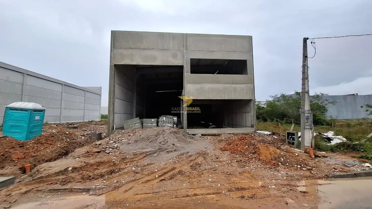 Galpão para Aluguel com 396 m² no Lumis - Pachecos, Palhoça