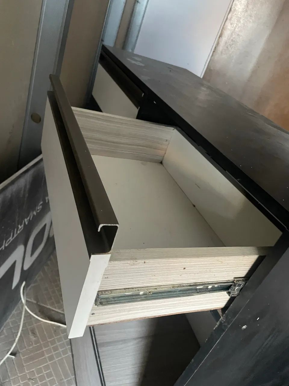 Balcão em MDF com Gavetas - Foto 3