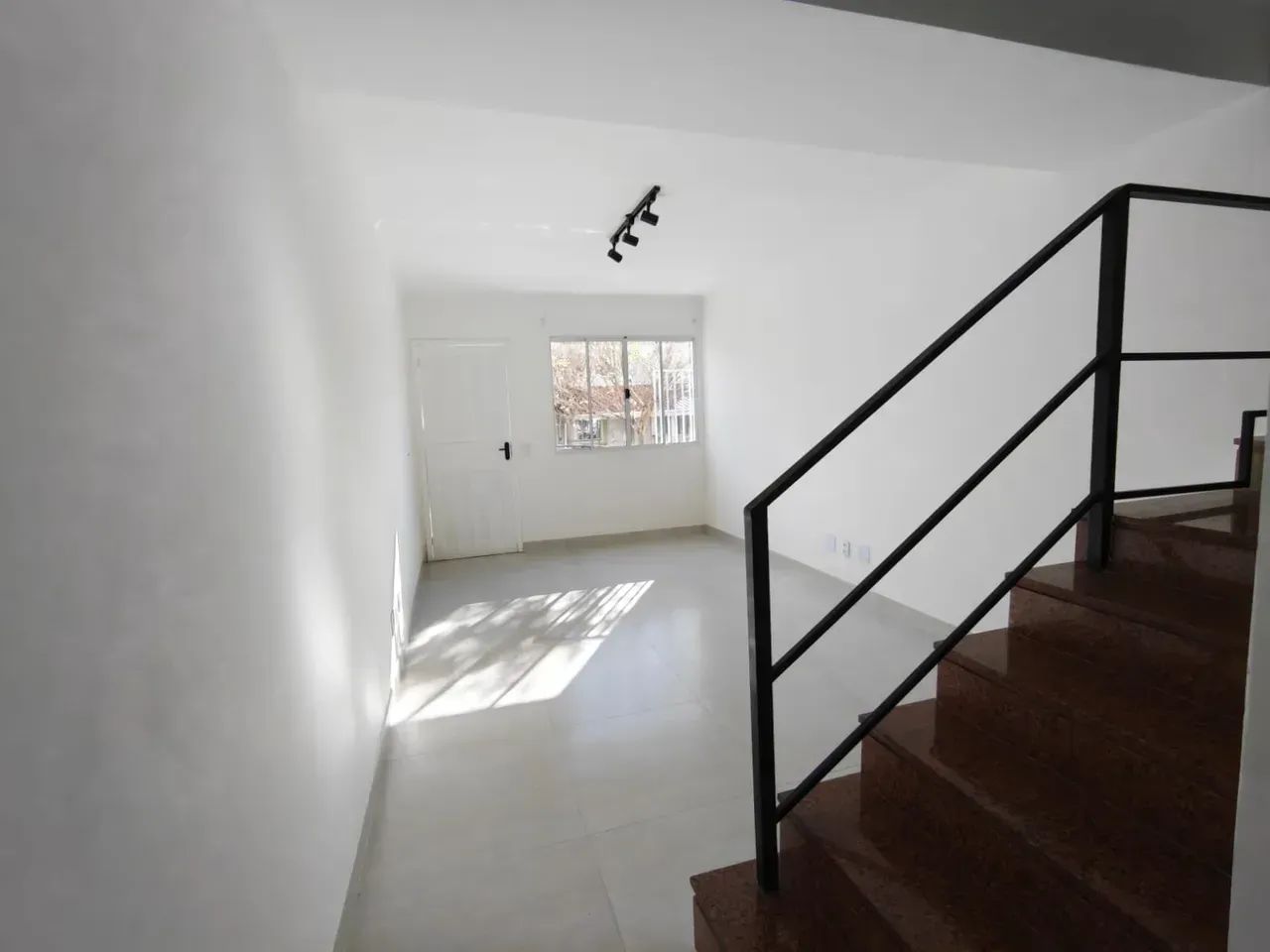 Sobrado para aluguel  com 2 quartos e 82mt2 em Granja Viana - Cotia - SP - Foto 5