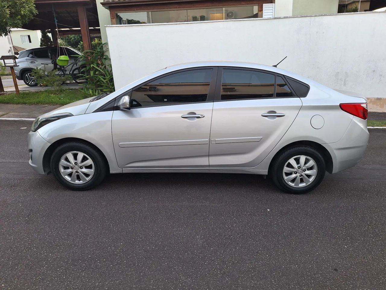 Hyundai Hb20S C.PLUS/C.STYLE1.0 FLEX 12V MEC. 4P 2014