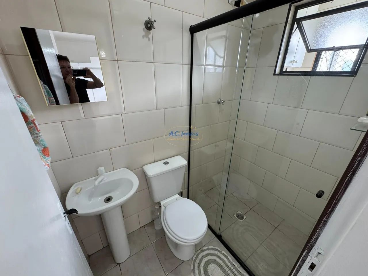 Kitnet bem localizada com vaga de garagem e elevador! - Foto 5