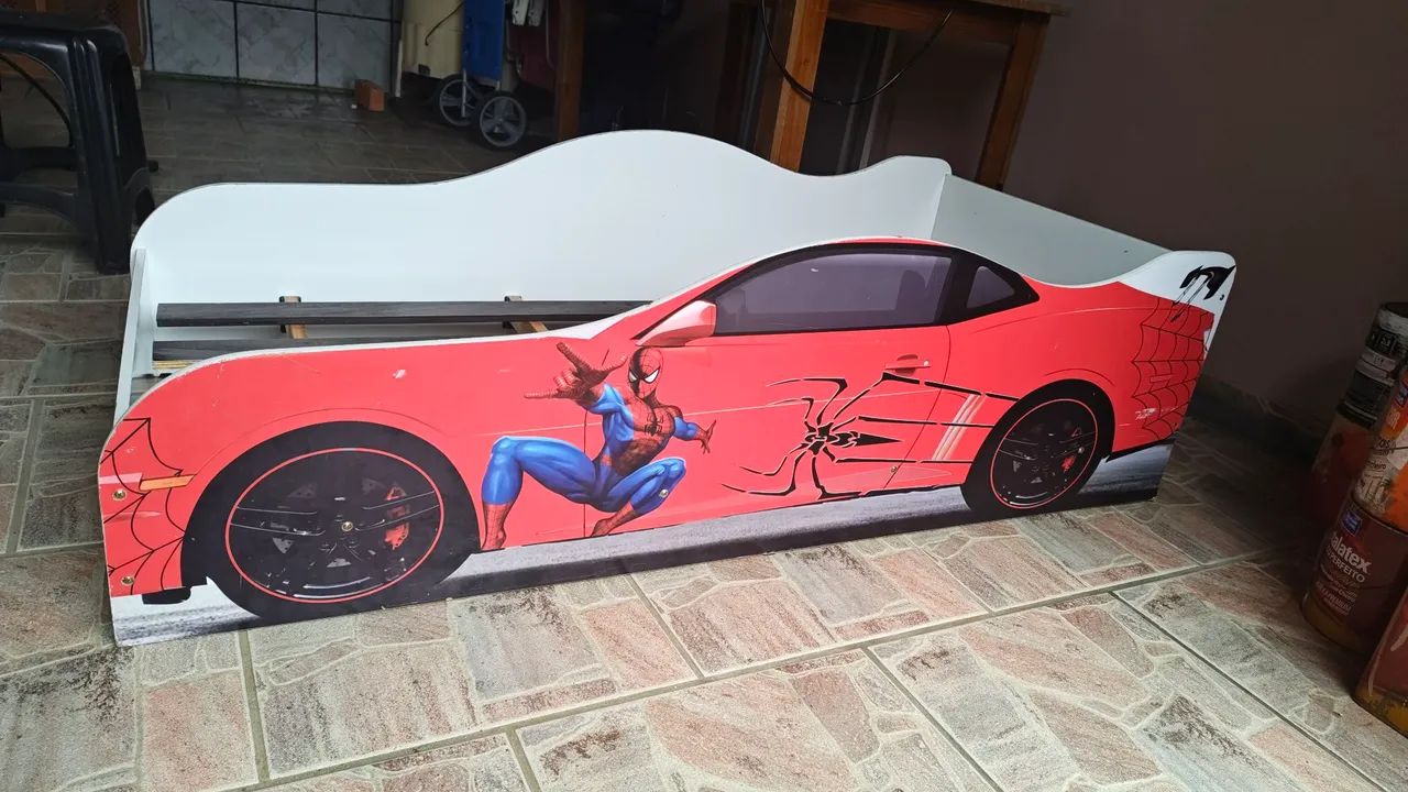 Cama infantil homem-aranha