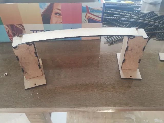 SUPORTE FERROMODELISMO TRILHO 4219 FRATESCHI