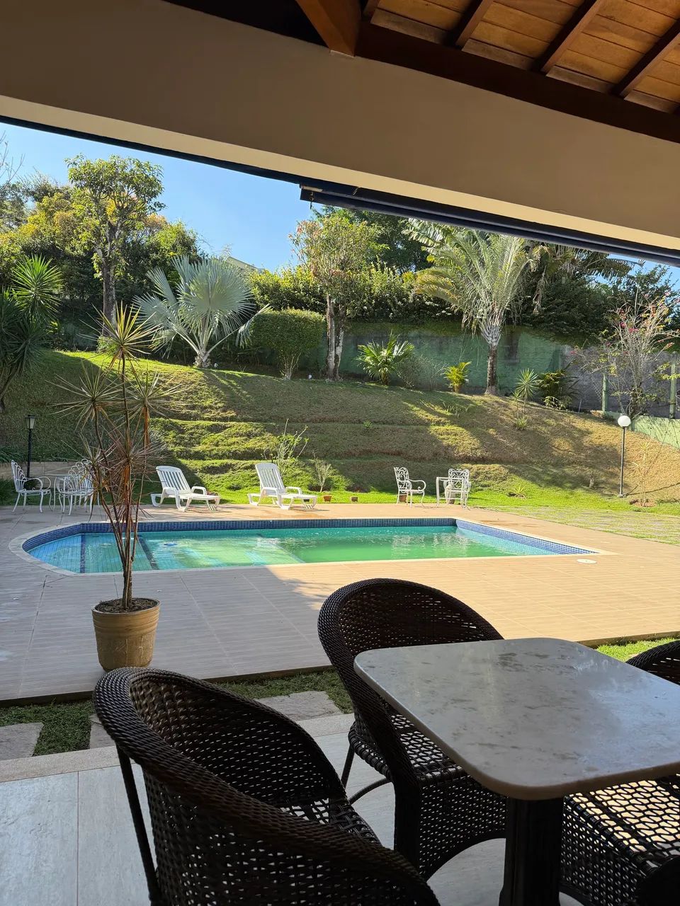 Casa com 4 suítes e piscina  - Foto 4