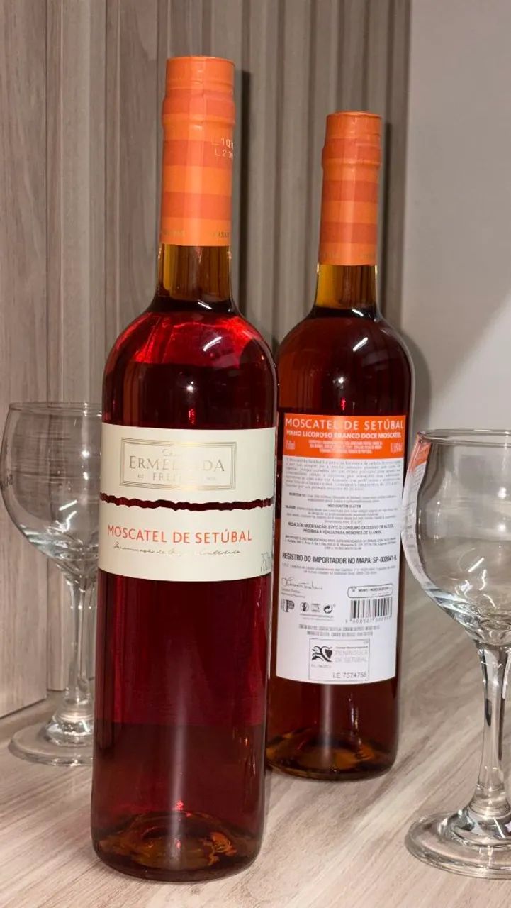 Vinho Moscatel de Setúbal 750ml 17,5% vol - Foto 2