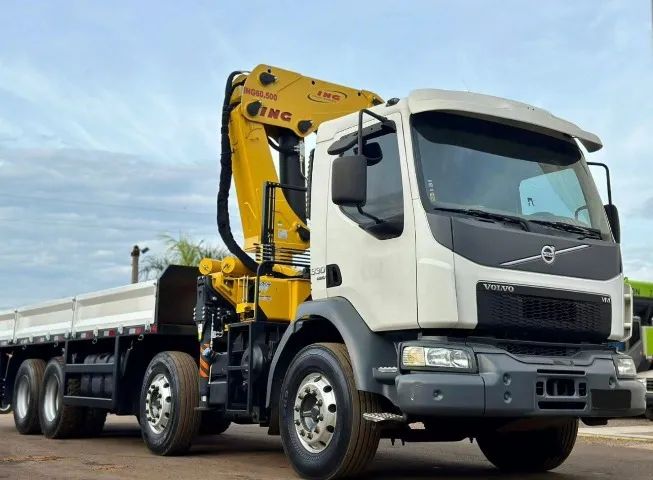 Volvo Vm 330 8x2 2017 - Munck ING 60T