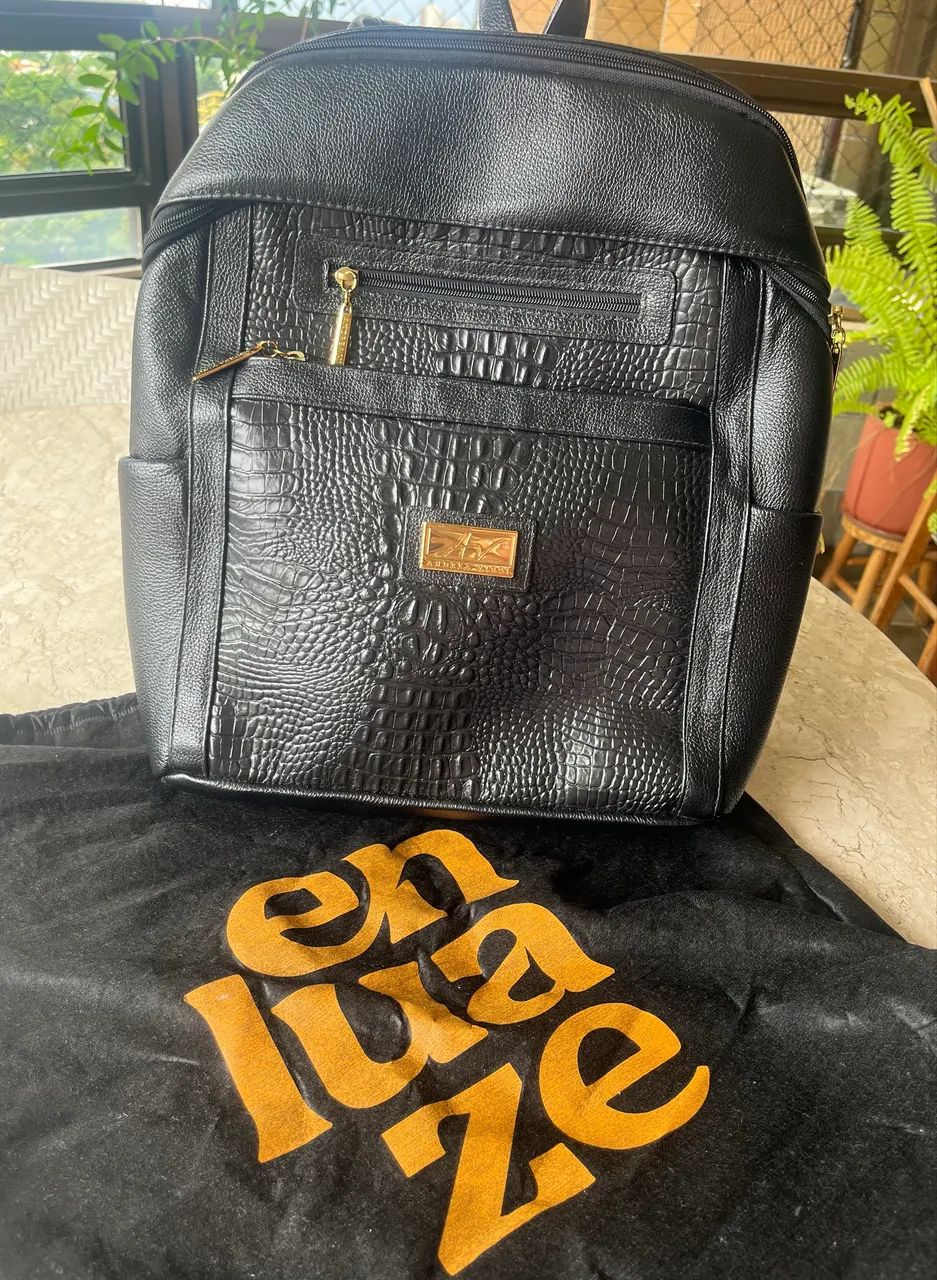 Mochila grande de couro legítimo 