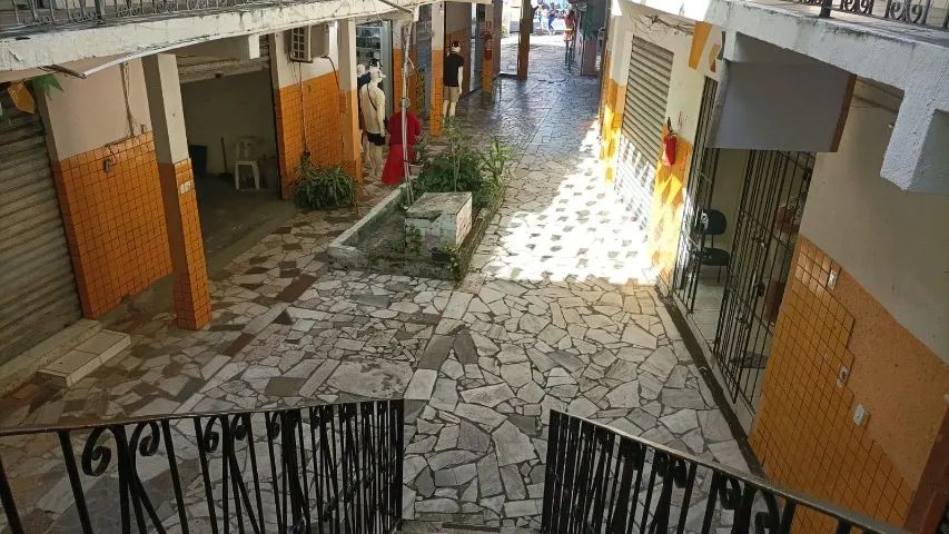 ALUGA-SE - SALAS - SHOPPING ESPAÇO ´A´ LIBERDADE - TEL. * - Foto 2