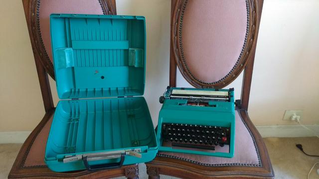 Máquina de escrever Olivetti - Foto 2