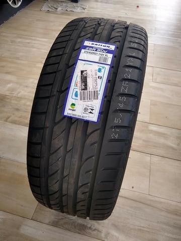 Pneu 275/45 r21