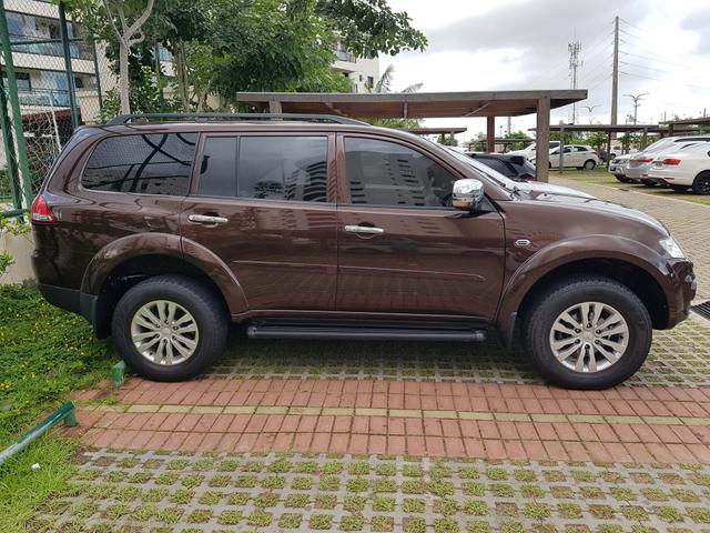 Pajero Dakar HPE 7 lugares diesel automática - Foto 2