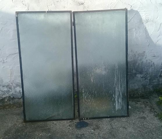 Moldura de janela com vidro