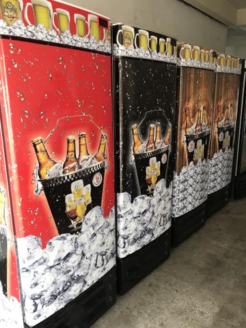 ?cervejeira 572 litros semi nova plotada