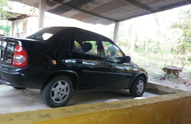 Vendo um corsa ou troco por um mais novo - Foto 3