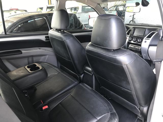 Vendo Pajero Dakar 2013 Flex completa,nova com 57000km - Foto 7
