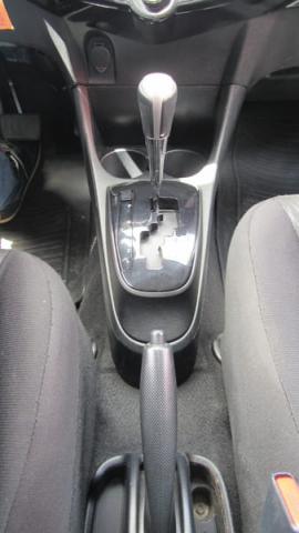 TOYOTA ETIOS HB X - Foto 12