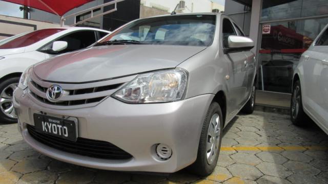 TOYOTA ETIOS HB X - Foto 3