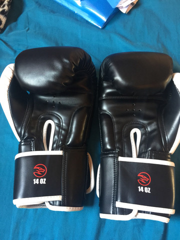 Luva de boxe em ótimo estado novo - Foto 2