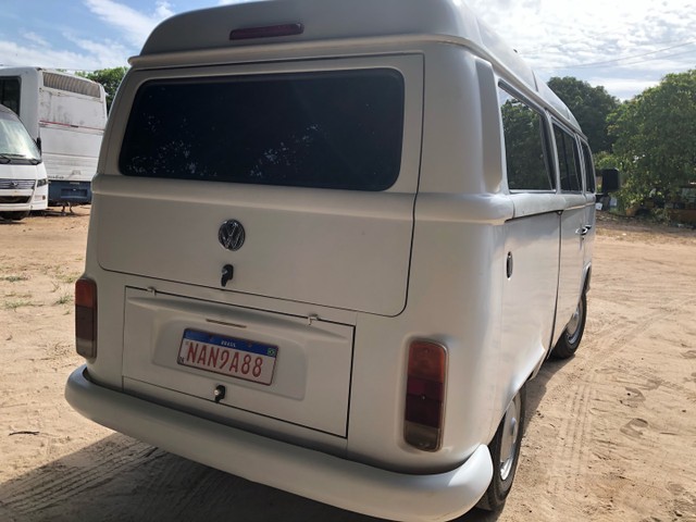 VENDE SE KOMBI ANO 2012