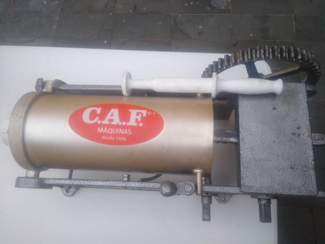 Máquina de encher linguiça CAF E8 - Foto 2