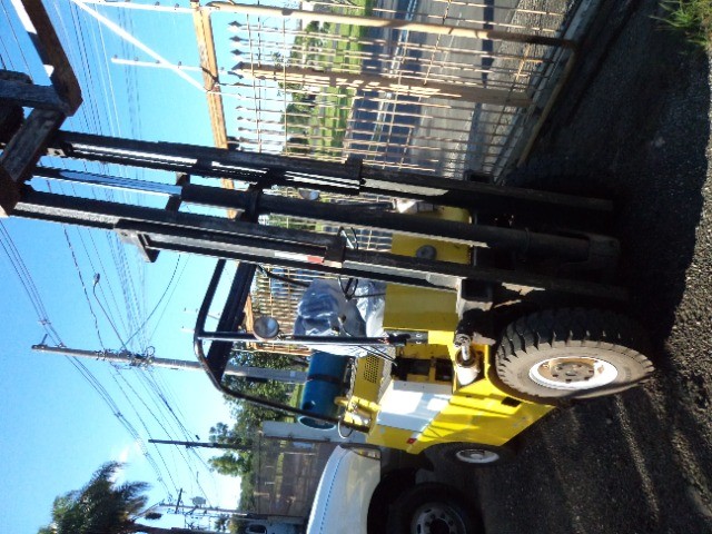 empilhadeira yale para 2.500kilos ano 83 em excelente estado - Foto 2