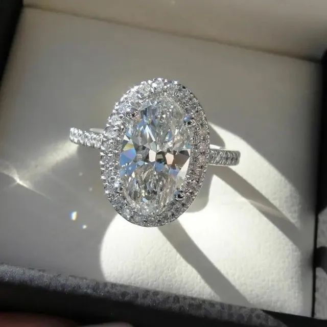 Anel tiffany & Co. solitario ouro branco