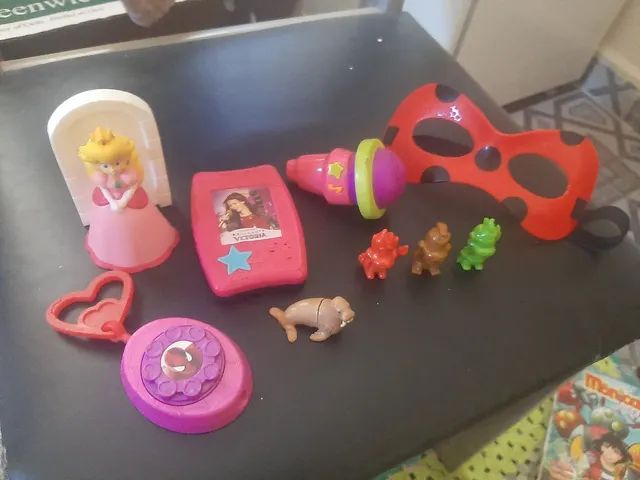 Kit de brinquedos mc Donald feliz