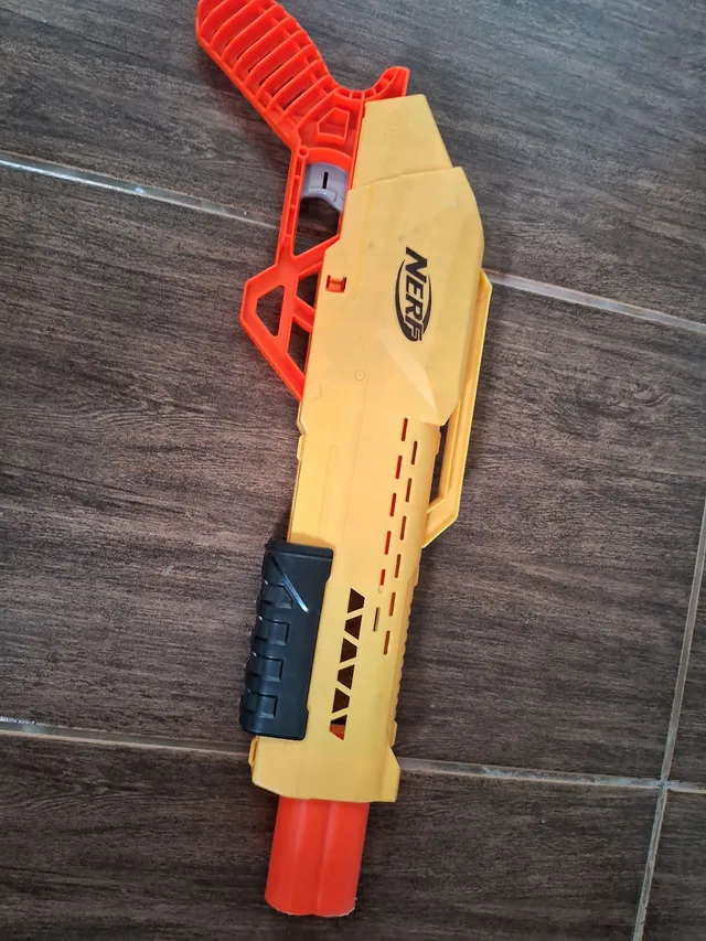 ESPINGARDA NERF FORTNITE (BRINQUEDO DE ARMAS PARA CRIANÇAS) em segunda mão  durante 22 EUR em Campo Olivar na WALLAPOP