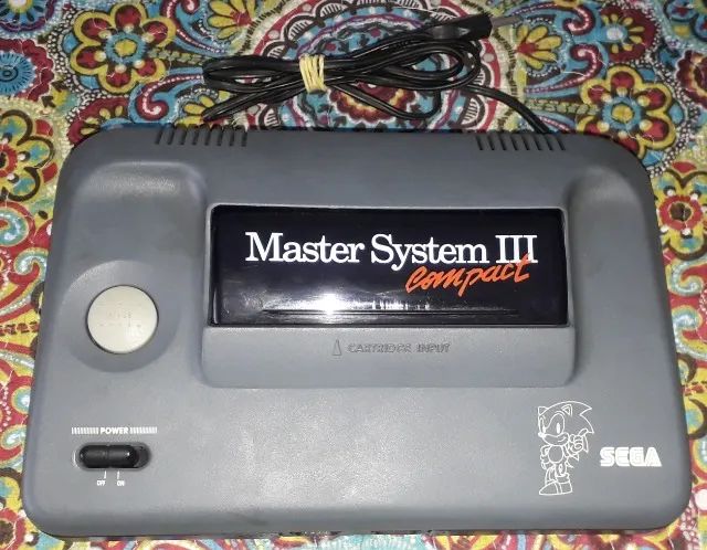 Vídeo Game Master System 3 compact com jogo Sonic na memória