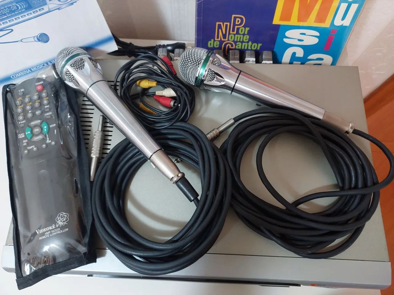 Videoke Raf Electronics VMP-2500S com 2 Microfones - Foto 3