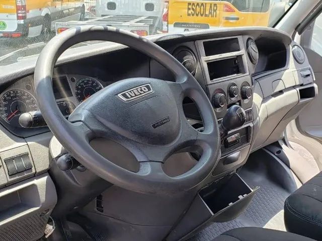 Iveco Daily 35s14 Baú Refrigerado  - Foto 8