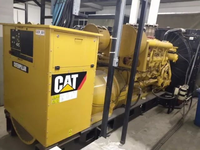 Geradores de Energia Caterpillar 1700 1500 kVA 3000 hrs Motor 3512 17001500kva - Foto 3