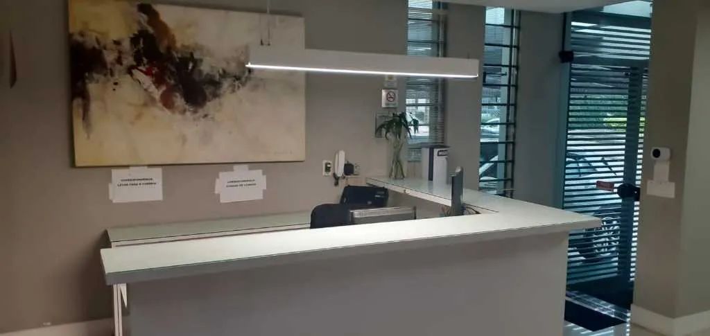 Casa comercial com 315 metros AC, 8 salas, 6 WC's, 3 vagas - Pq . Continental - Foto 3