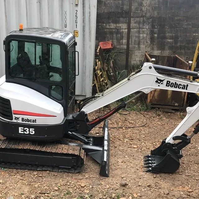 Mini escavadeira Bobcat E35 Ano 2015 - Foto 3