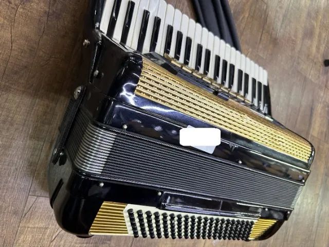 sanfona italiana scandalli favo de mel 120bxs 9reg 4° de voz profissional perfeita afinaçã - Foto 4