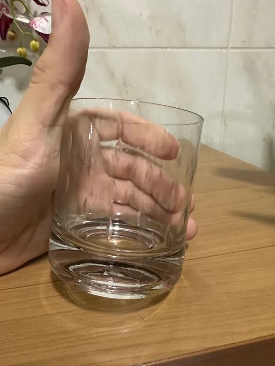 Antigo Copo para Whisky Demi em Cristal com lapidação em lágrimas  - Foto 3