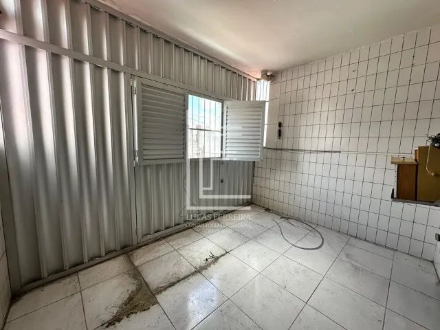 Ótima casa no Farol com 165m² e 02 suítes com varanda e 01 com closet - Foto 2