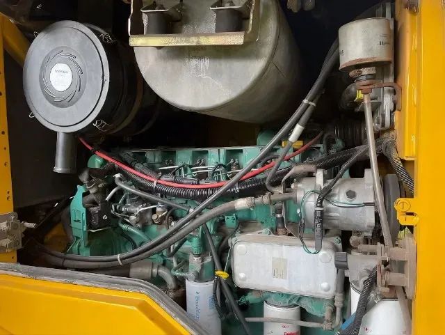 Pá carregadeira Volvo L90 Ano 2012 - Foto 3