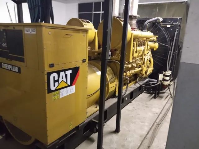 Geradores de Energia Caterpillar 1700 1500 kVA 3000 hrs Motor 3512 17001500kva - Foto 5