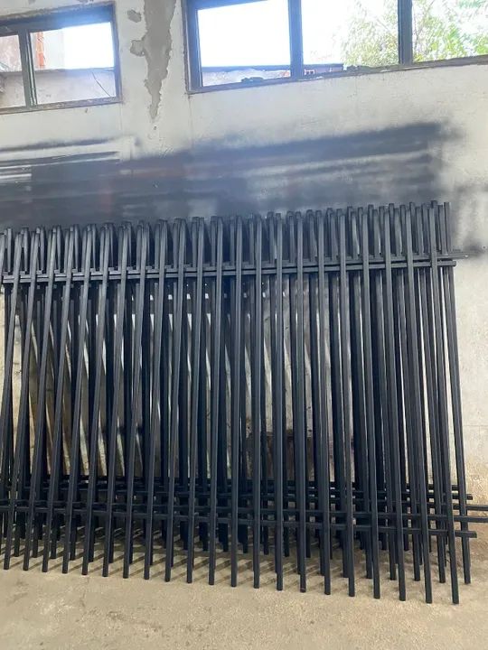 Grades de ferro 15 metros - Foto 2
