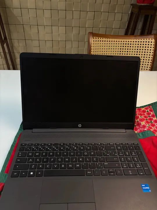 Notebook  excelente HP 250 G9 core i5-1235u 8gb RAM - Foto 3
