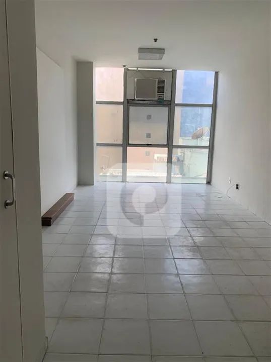 Patrimovel vende salas comerciais em Copacabana com garagem