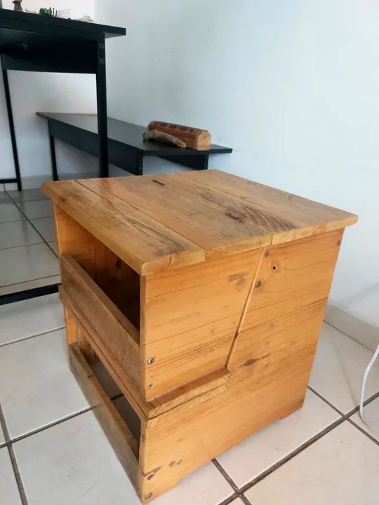 Banco de madeira rústico 