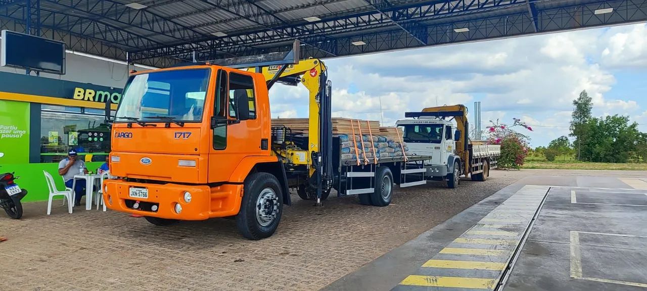 Vendo conjunto caminhão e munck 290 mil ou 170 mil caminhão no chassi *  - Foto 13