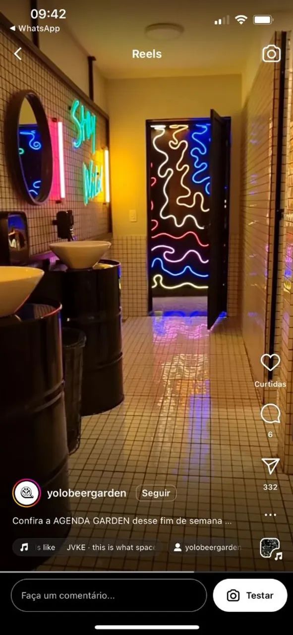 Sociedade para bar voltado para música eletrônica. 