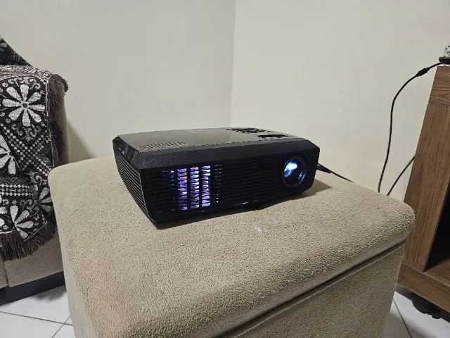PROJETOR LG BS 275, 2700 LUMENS, imagem perfeita cores vibrantes !! 6x no cartão. 