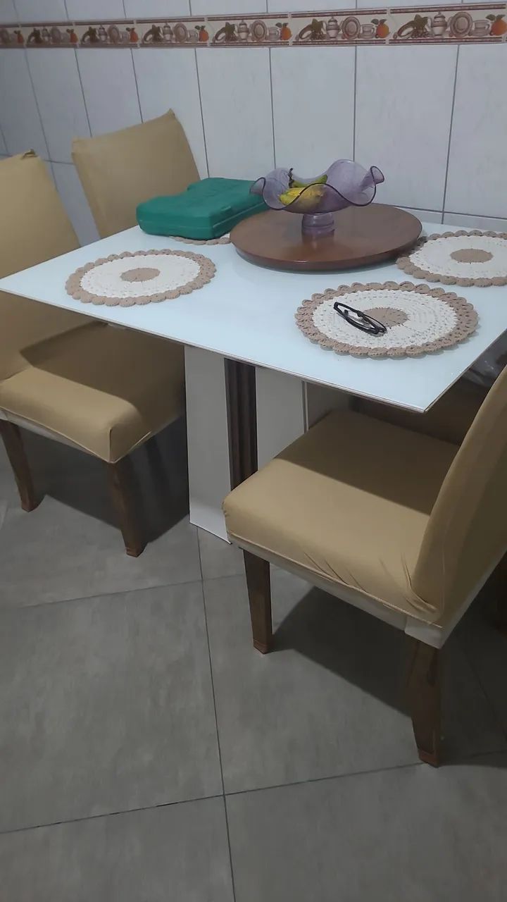 Mesa c/ 4 cadeiras + mesinha giratória 64315086585090121