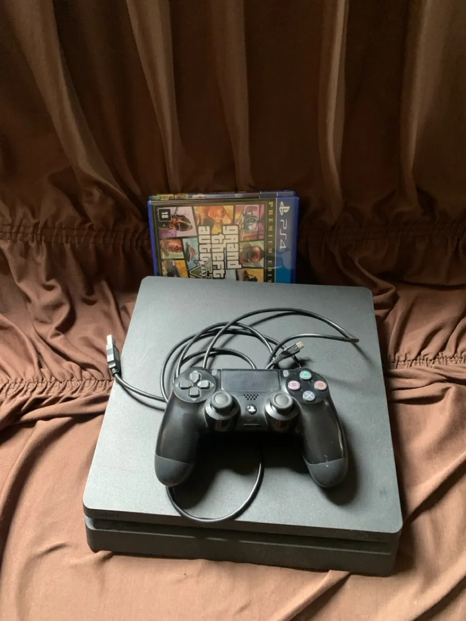 Playstation 4 Slim com Controle
